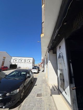 Local comercial en venta en Baeza