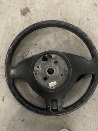 Volante con embellecedor