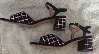 Sandalias negras fiesta tachuelas