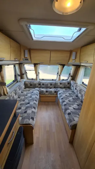 Caravana Sterling Europa 7 plazas