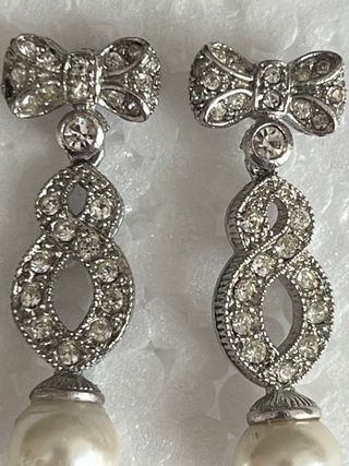 Pendientes lazo con perla