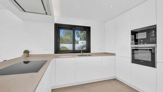 Chalet en alquiler en Elviria en Marbella