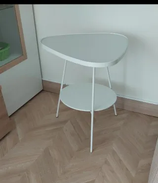 Mesita auxiliar Ikea blanca