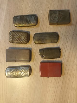 Set di 8 accendini vintage