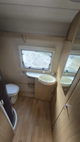 Caravana Abbey Freestyle muy amplia