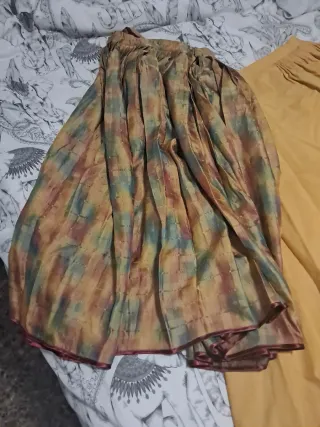 Falda huertana con bordado