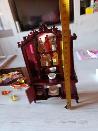 Mueble Casa Muñecas Madera y Cristal.liquidacion