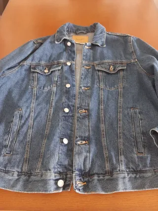 Cazadora vaquera Pull&Bear azul