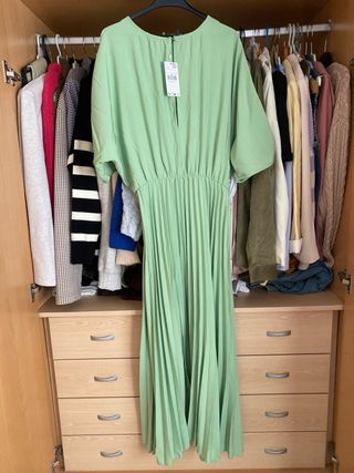 Vestido midi verde plisado talla L