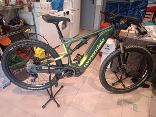 Bicicleta Eléctrica Cannondale MTB (Talla M)