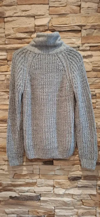 Jersey Koröshi gris cuello alto