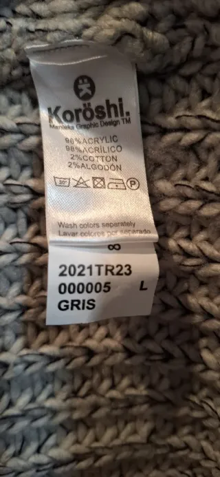 Jersey Koröshi gris cuello alto