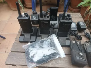 Lote Walkie Talkies Motorola GP300 PARA REPARAR.