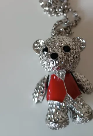 Colgante Oso Articulado con Cadena Larga