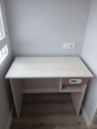 Escritorio infantil con cajón