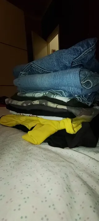 Lotto abbigliamento Nike, Armani e altre