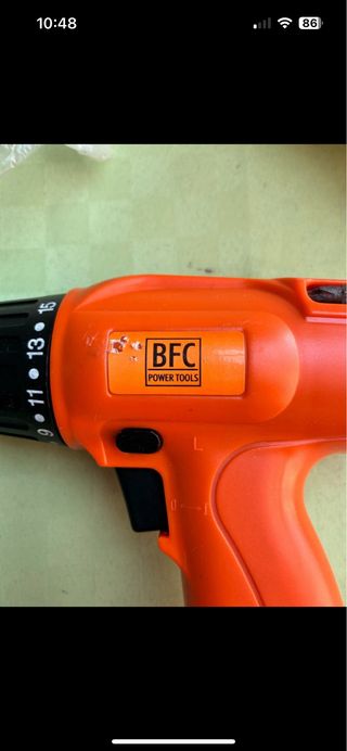 Trapano avvitatore piu punte