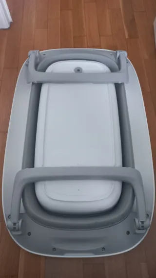 Bañera bebé con cojín gris