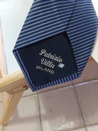 Cravatta Patrizia Villa blu righe
