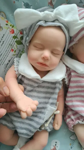 Reborn de silicona total 33cm 180€ cada uno