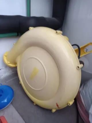 Castillo hinchable infantil con tobogán