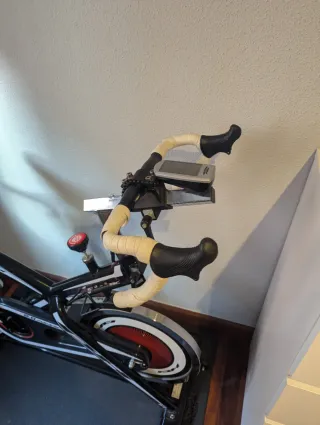 Bicicleta Spinning BH Fitness SB2.8 Aero