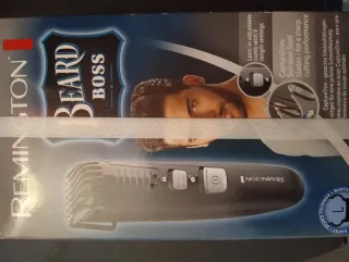 Remington Beard Boss Rasoio Elettrico