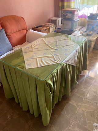 Mesa camilla cristal y tela verde