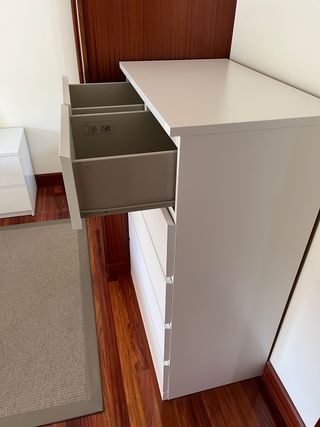 Cómoda Malm 6 cajones blanca