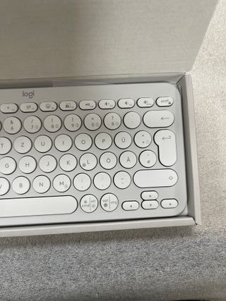 Teclado Bluetooth Logitech Pebble Keys 2 K380s Bla