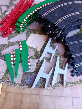 Lote Scalextric: Rectas, Curvas y Accesorios