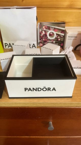 Joyero Negro y Blanco