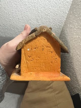 Figura Belén Casita Pintada a Mano