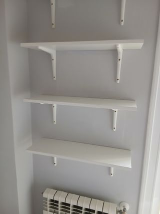 Estanterías blancas las 5 a 10 €