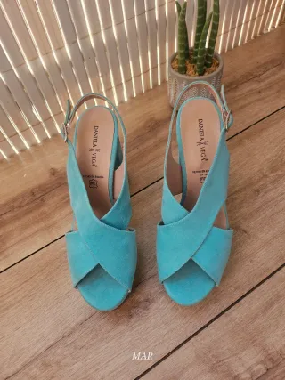 Sandalias plataforma Daniela Vera azul