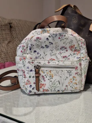 Bolso potro + Mochila,monedero + 2 reloj+ colgante
