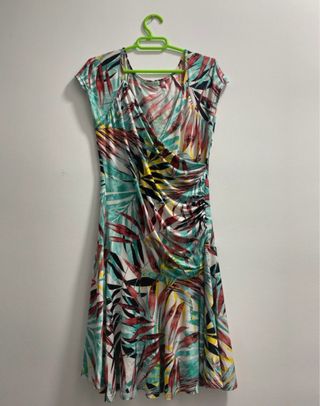 Vestido estampado tropical