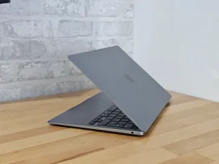 MacBook Air M1 2020 Plata