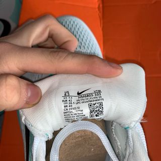 Nike Vomero 18 Talla 42