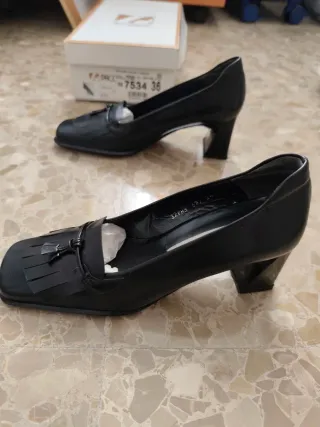 Mocasines Paco Herrero piel negros talla 36