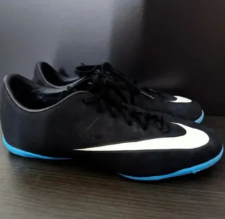 Zapatillas Nike Futbol Negras y Azules