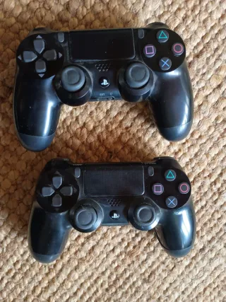 PS4 Pro 1TB + extras