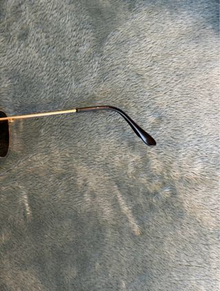 Gafas de sol montura metálica dorada