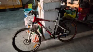 Bicicleta GT Avalanche 3.0