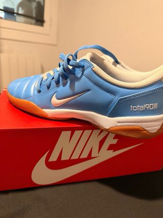 Zapatillas Nike Total 90 Azul y Blanco