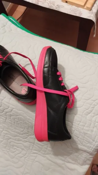 Berkemann Sneakers Mujer Inke Negras y Rojas