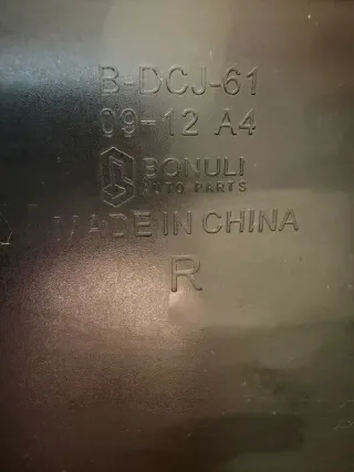 Embellecedor Derecho Retrovisor Audi A4 B8