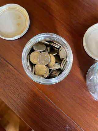 Barattoli di pesetas e monete rare