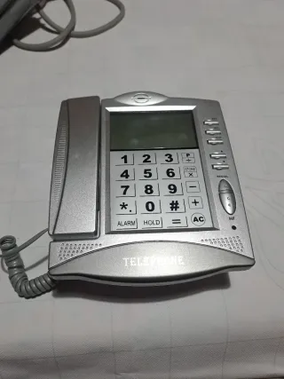 Telefono fisso silver con tastiera