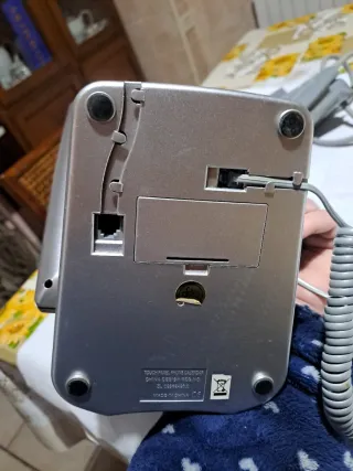 Telefono fisso silver con tastiera